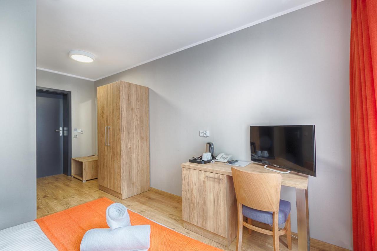 Centrum Rehabilitacji Spolecznej I Zawodowej Zaz Sloneczne Wzgorze Tarnów Exteriör bild