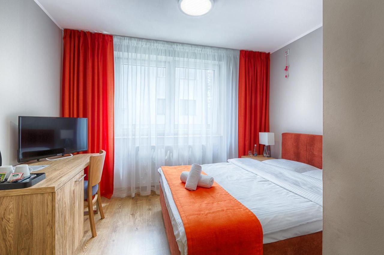 Centrum Rehabilitacji Spolecznej I Zawodowej Zaz Sloneczne Wzgorze Tarnów Exteriör bild