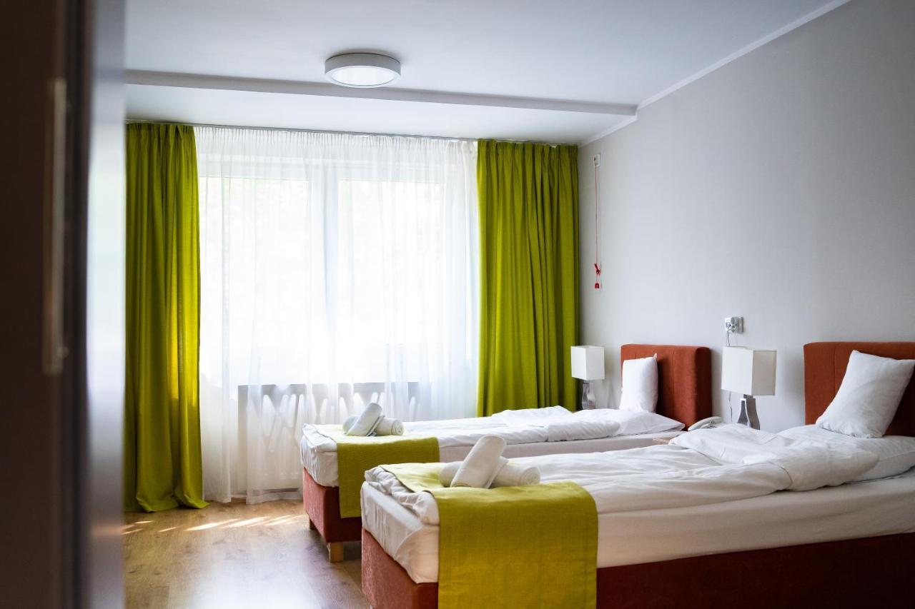 Centrum Rehabilitacji Spolecznej I Zawodowej Zaz Sloneczne Wzgorze Tarnów Exteriör bild