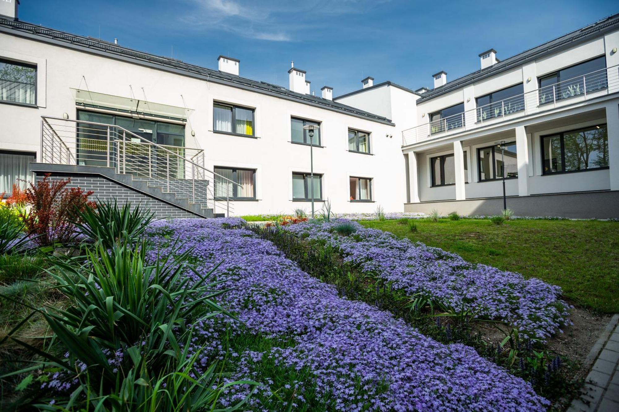 Centrum Rehabilitacji Spolecznej I Zawodowej Zaz Sloneczne Wzgorze Tarnów Exteriör bild